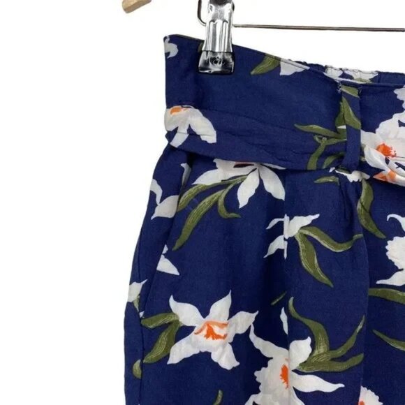 OLD NAVY WOMEN'S NAVY BLUE FLORAL HIGH‎ RISE SHORTS SIZE MEDIUM - Picture 4 of 7